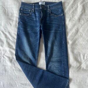 listing-status-banner